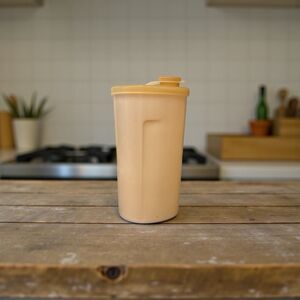 Vintage Tupperware 2 Piece Container with Pour Spout With the Tupper Seal Head